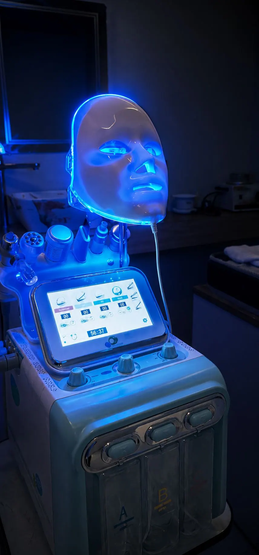 LED facial therapy machine for advanced skincare